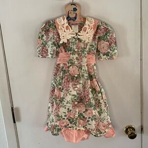 Jinelle vintage pink cream cabbage rose dress, Battenberg lace trim Size 5